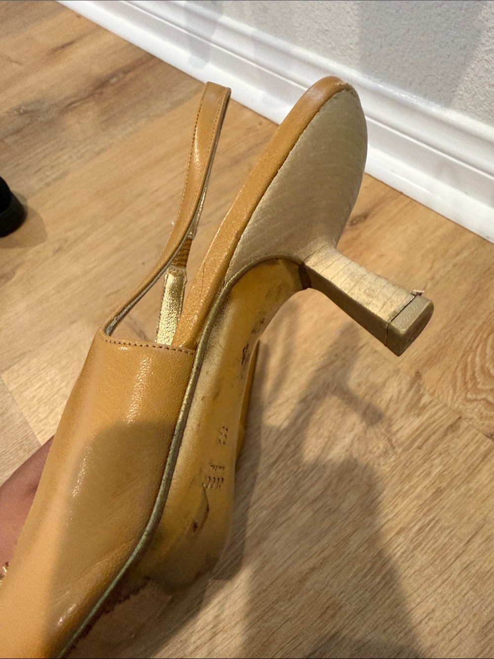 Gucci Tan and Gold Leather Slingback Mules - Picture 10 of 14